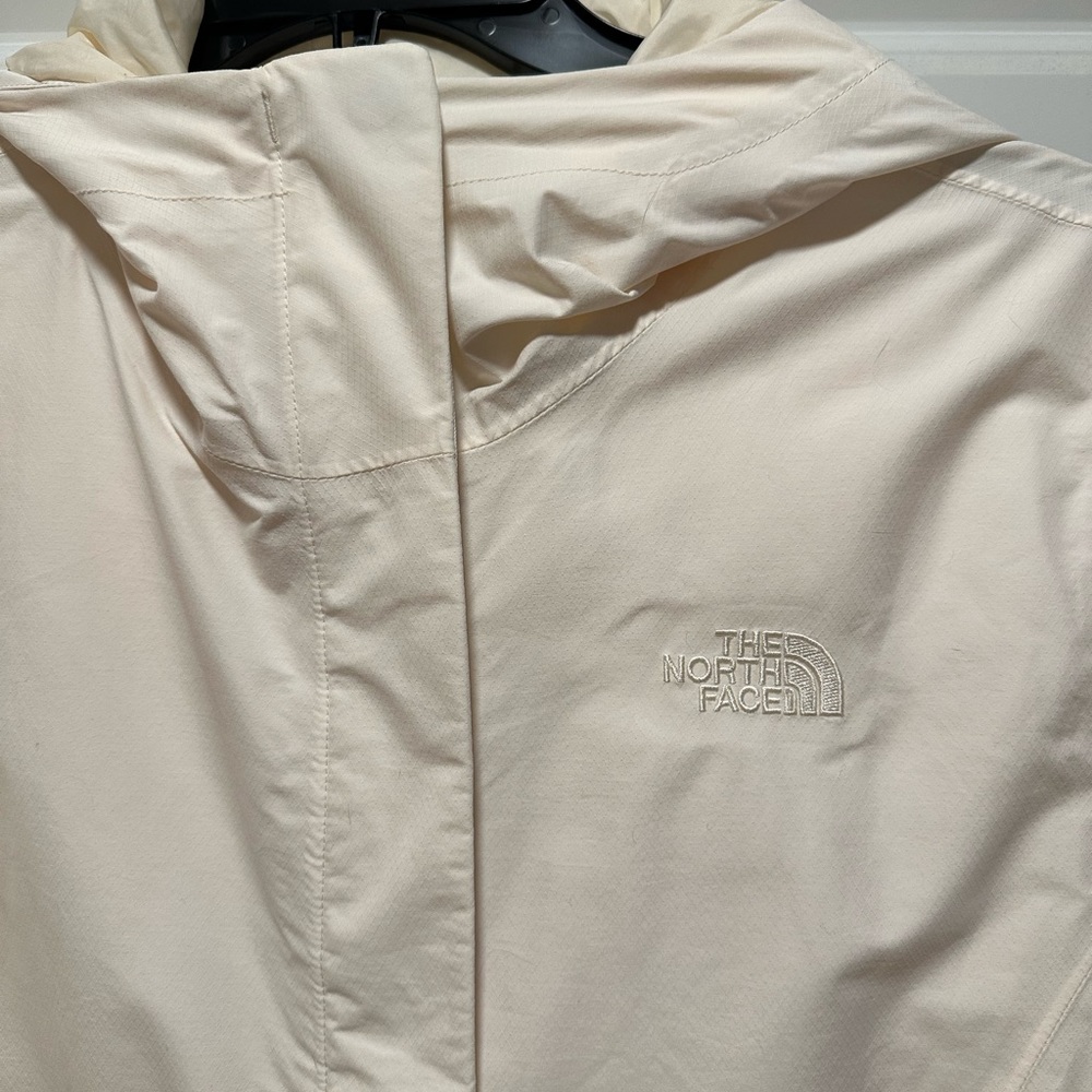 Northface Hyvent hooded jacket - Picture 7 of 7